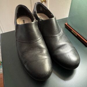 Clarks Women's Black Leather Ankle Booties